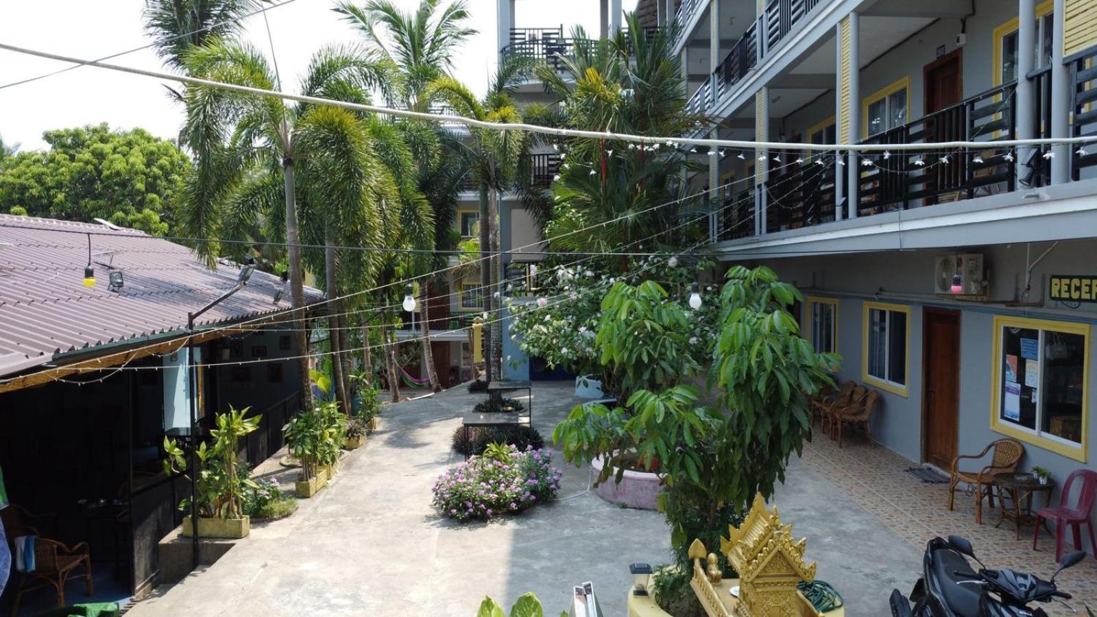 Roomy Guesthouse Kaoh Touch Exterior foto